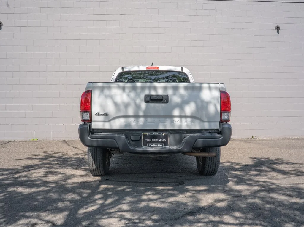 Used 2019 White Toyota SR image 6