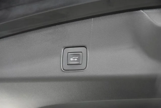 Used 2025 Black Chevrolet RS image 40