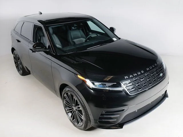 New 2026 Santorini Black Land Rover Dynamic SE image 27