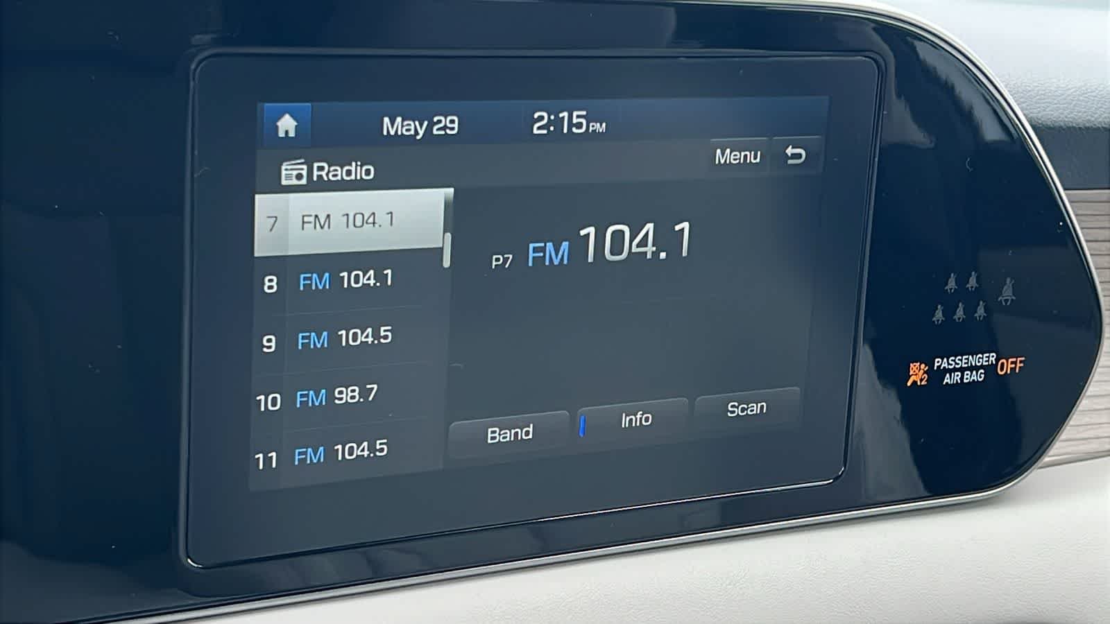 Used 2020 Hyper White Hyundai SEL image 15