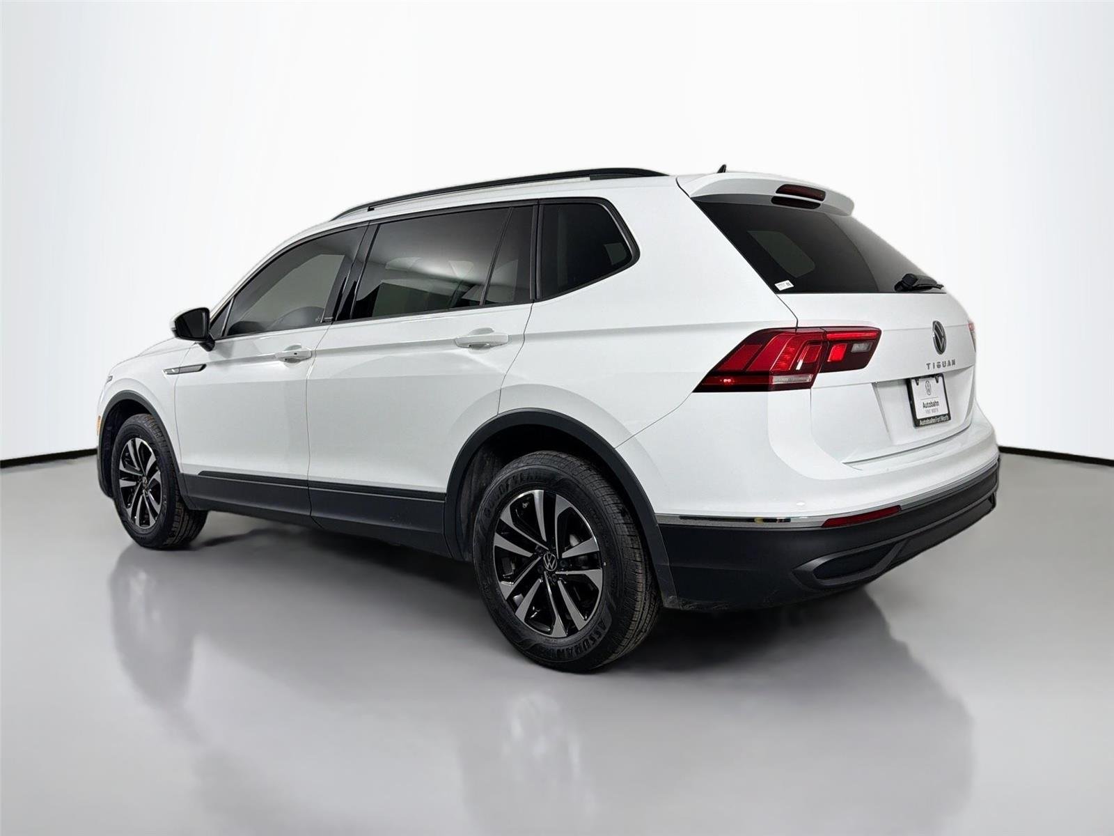 Used 2023 Pure White Volkswagen S image 7