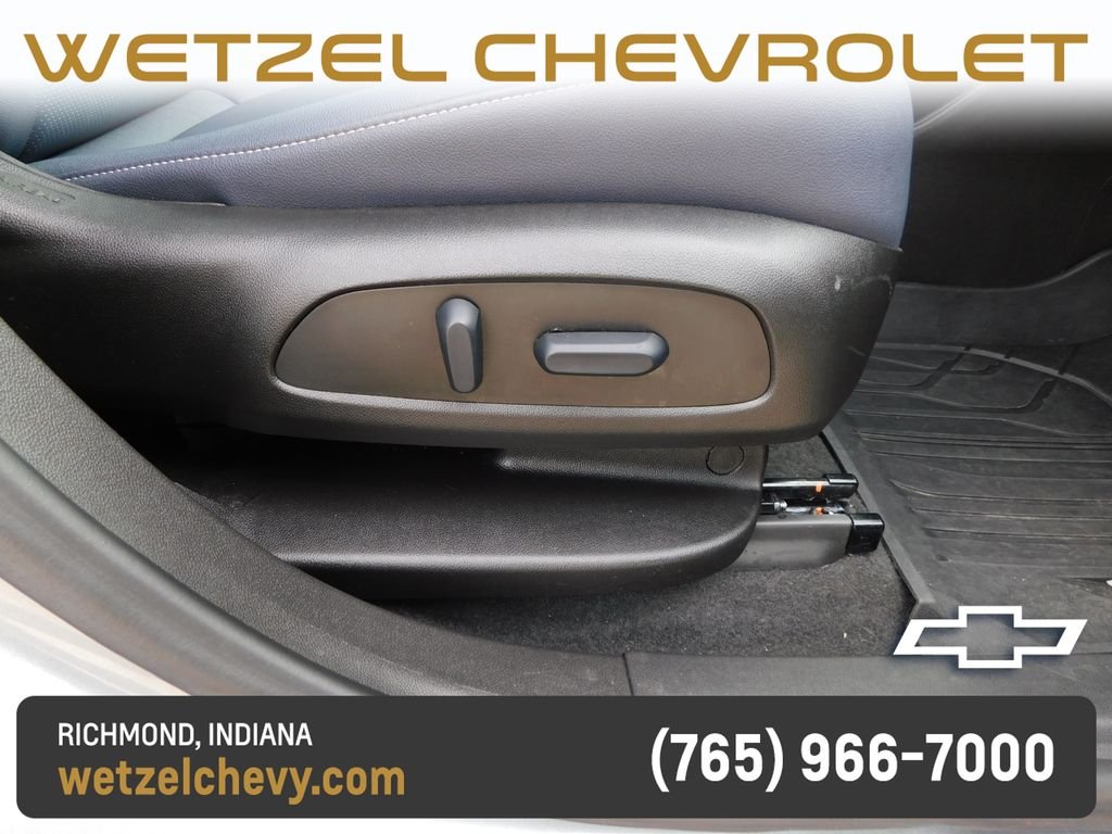 Used 2025 Gray Chevrolet RS image 18