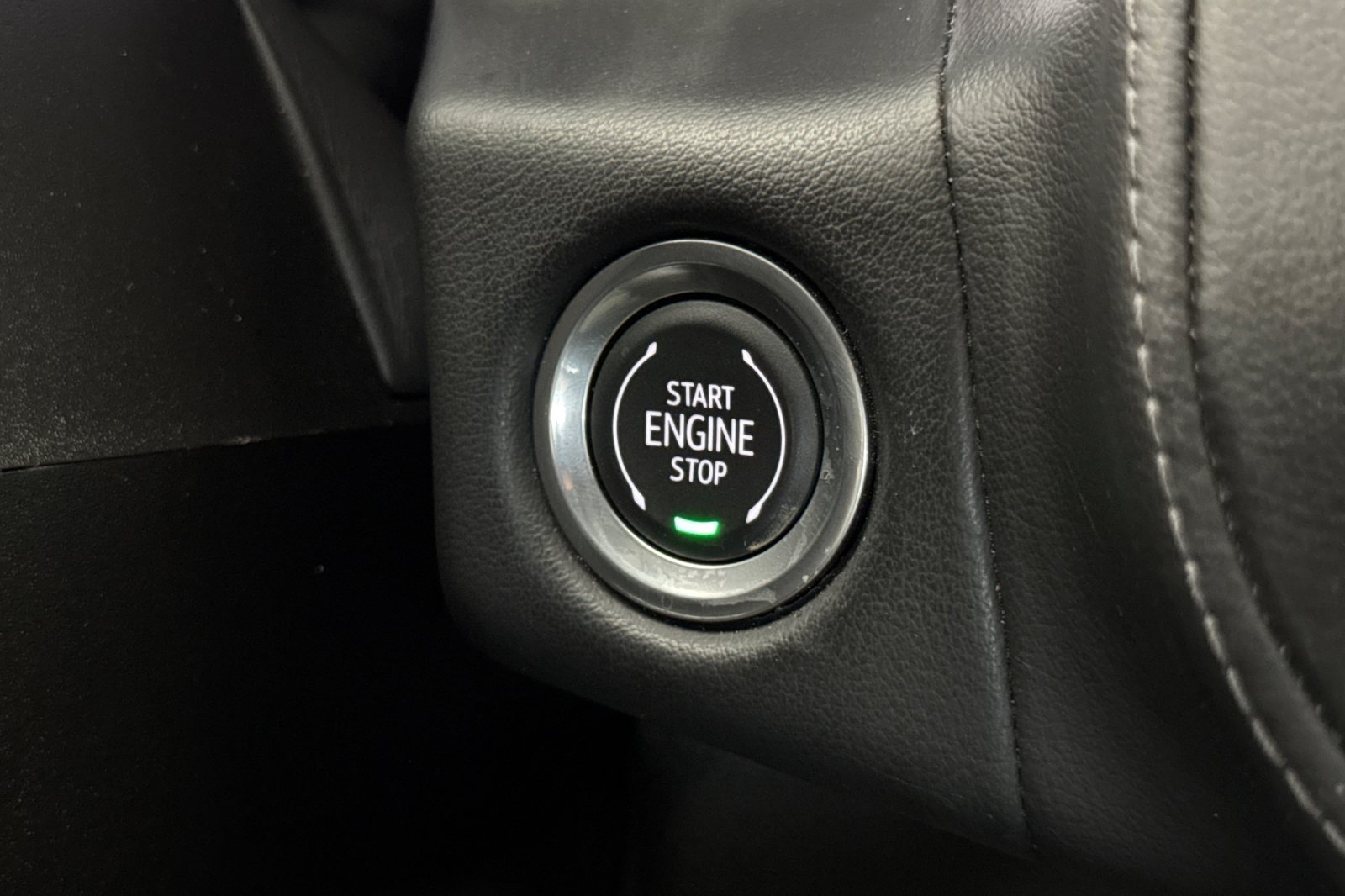Used 2024 Black Chevrolet Z71 image 23