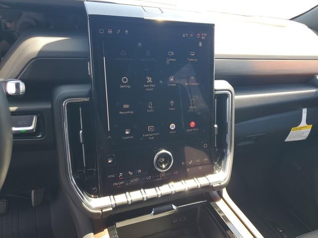 Used 2026  GMC Denali image 16