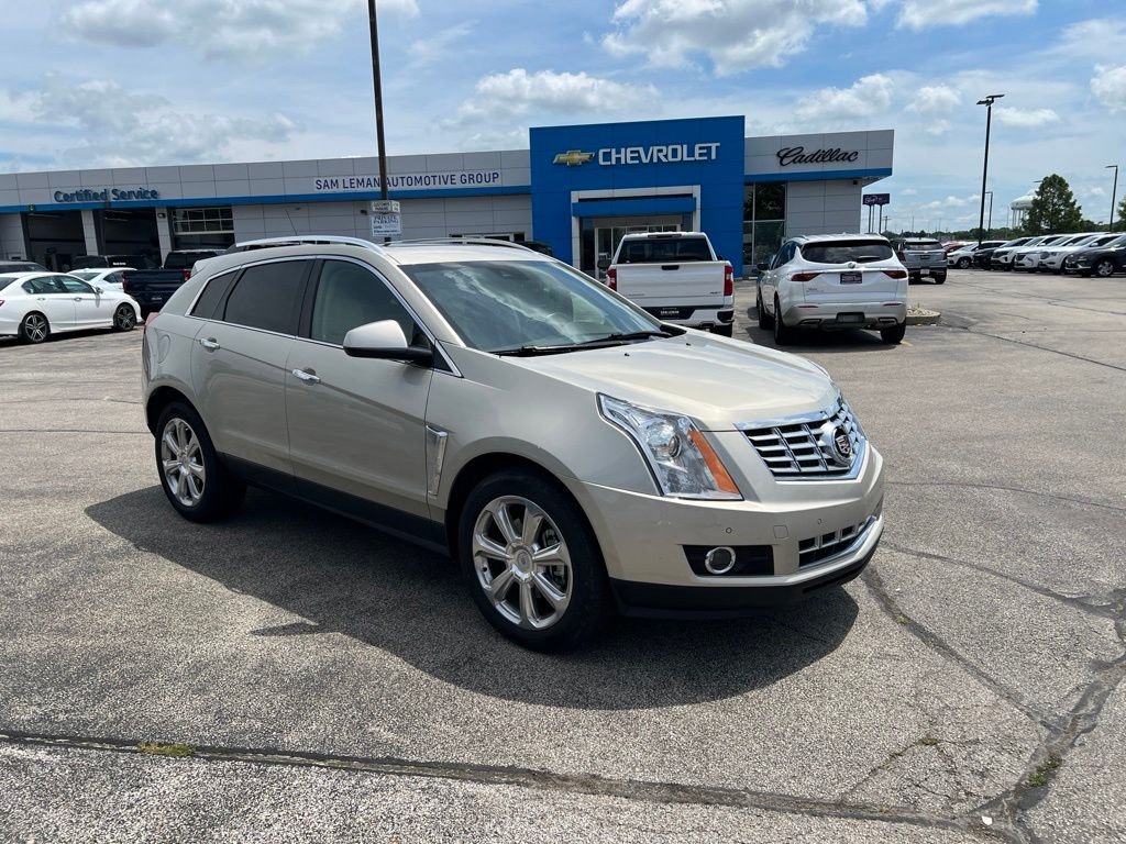 Used 2016 Cadillac SRX Performance Collection with VIN 3GYFNCE35GS556396 for sale in Champaign, IL
