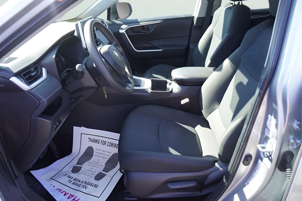Used 2025 Silver Sky Metallic Toyota LE image 15