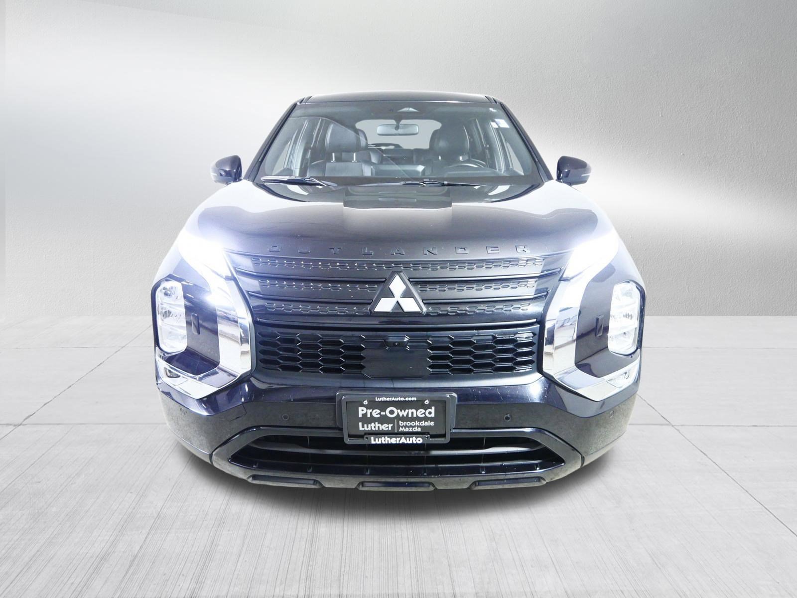 Used 2024 Mitsubishi Outlander SE Black Edition with VIN JA4J4VA85RZ074088 for sale in Brooklyn Center, Minnesota