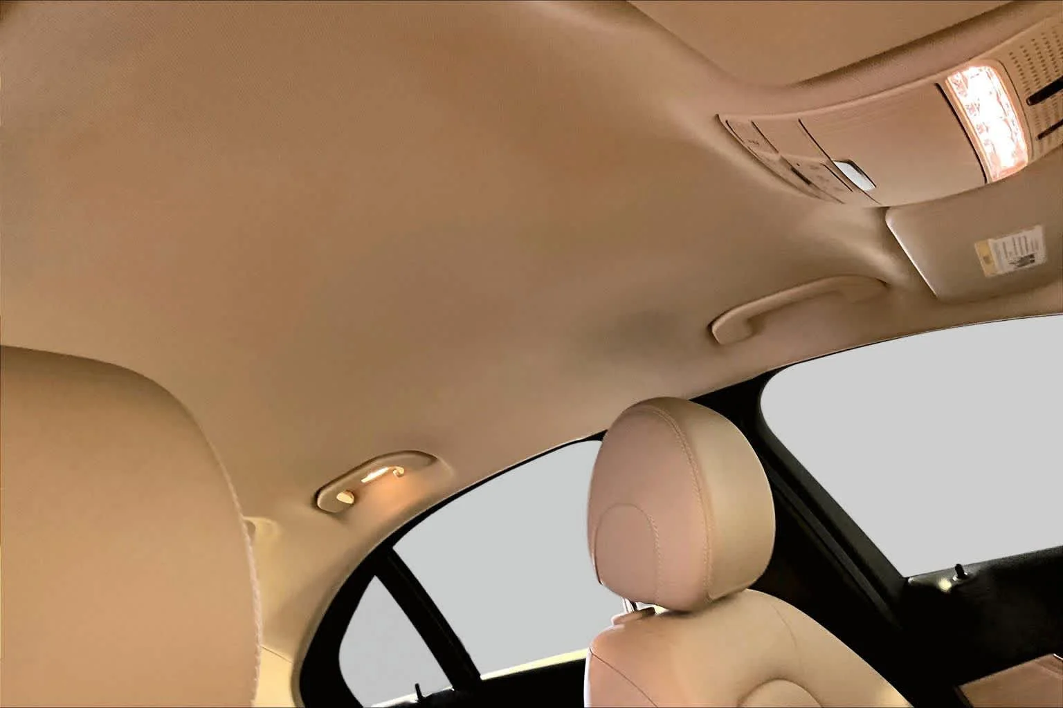 Used 2015 Dakota Brown Metallic Mercedes-Benz C 300 image 14