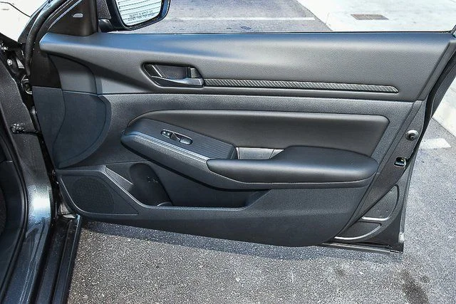 2025 Nissan Altima S - Photo 22