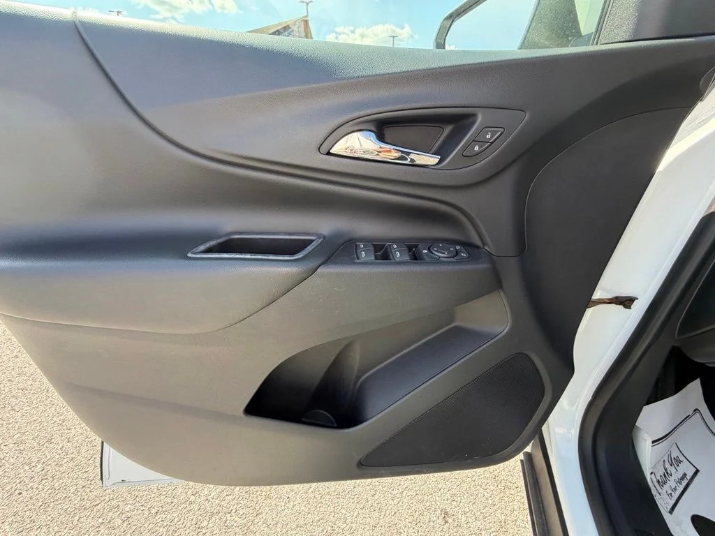 Used 2019 White Chevrolet LT image 14