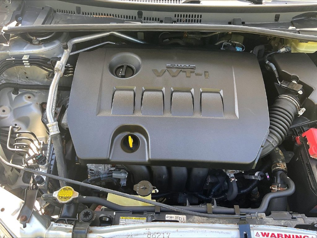 Used 2015 Silver Toyota L image 32