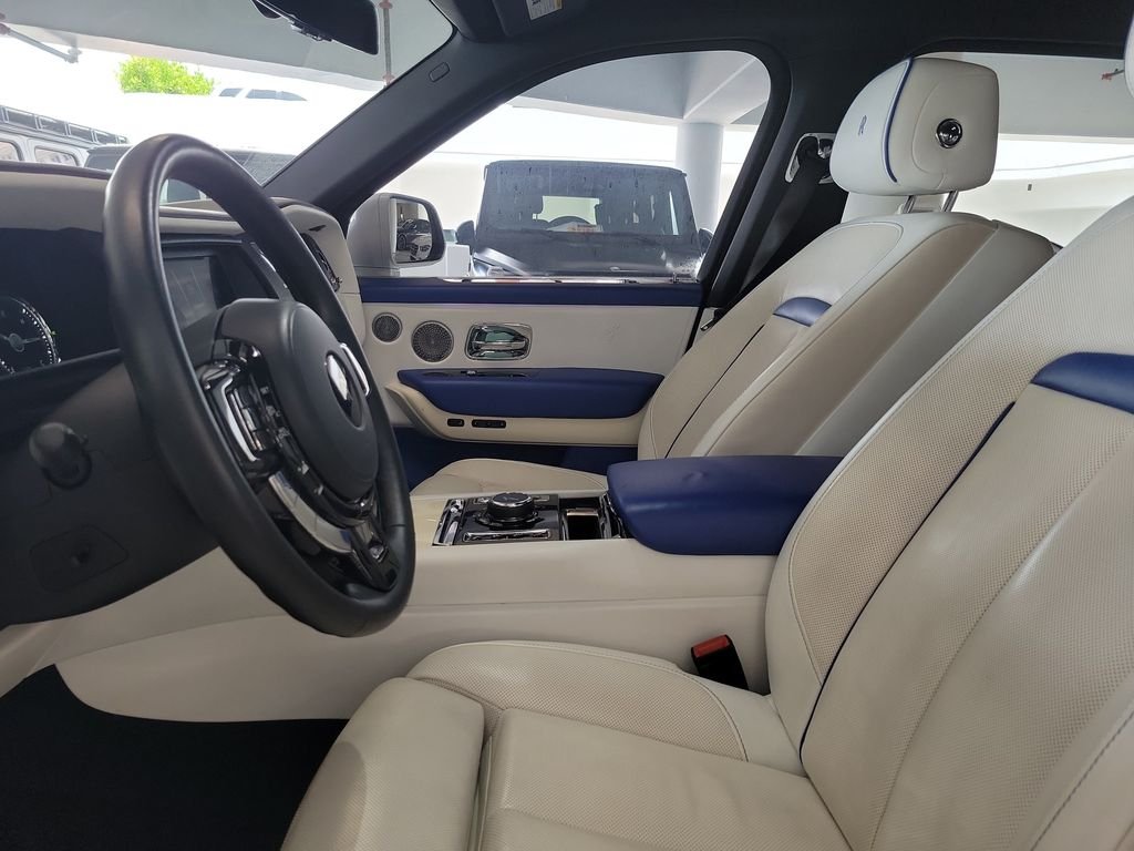 Used 2022 White Rolls-Royce Base image 21