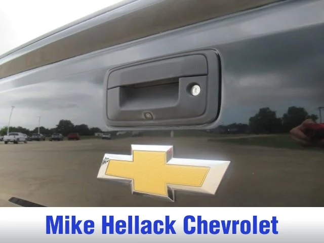 Used 2018 BLACK Chevrolet LT image 5