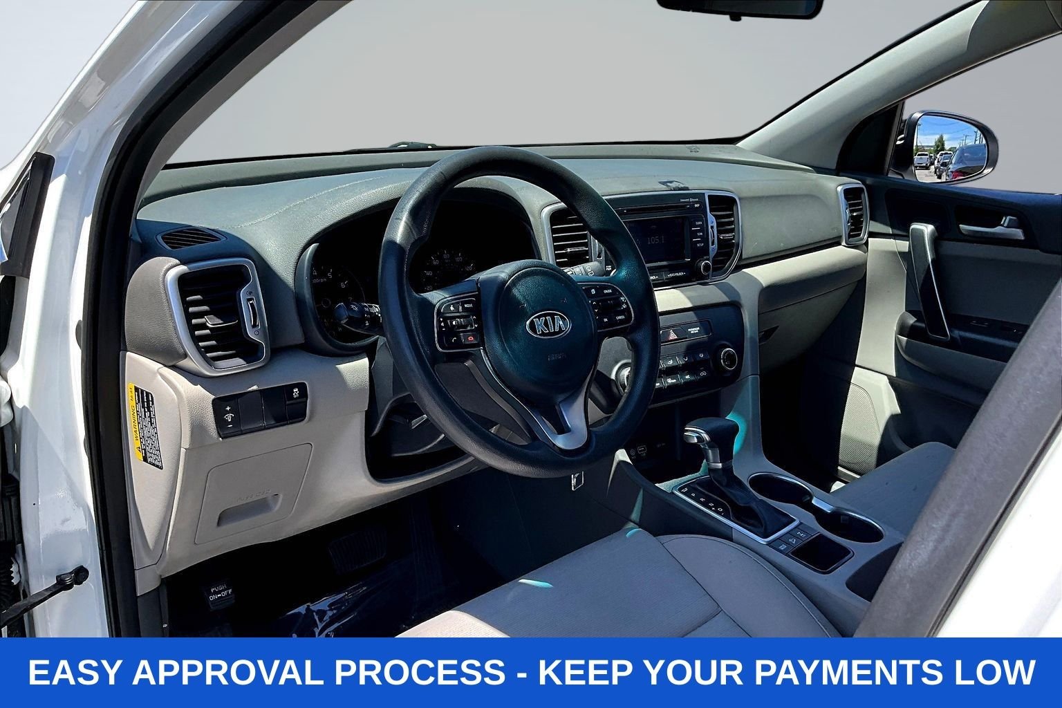 Used 2018 White Kia LX image 19