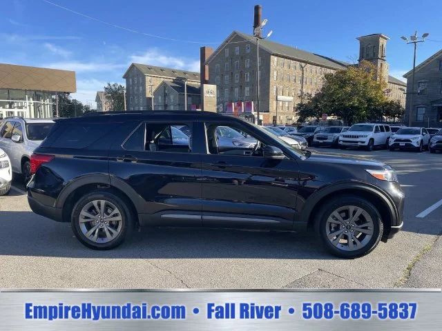 Used 2023 Black Ford XLT image 3