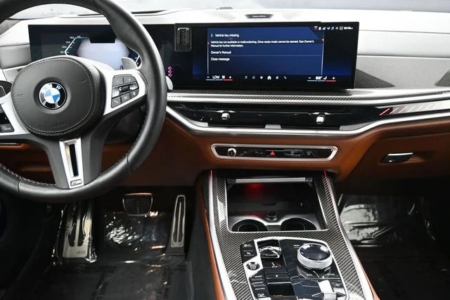 Used 2024 White BMW M60i image 14