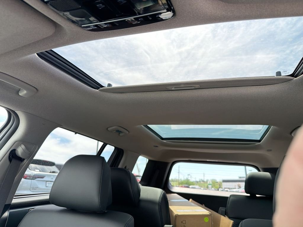 New 2026 White Hyundai Limited AWD image 16