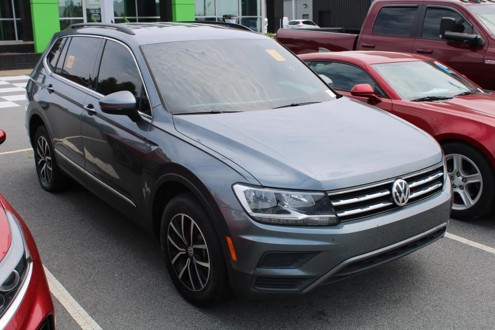 Used 2021 Platinum Gray Metallic Volkswagen SE image 2