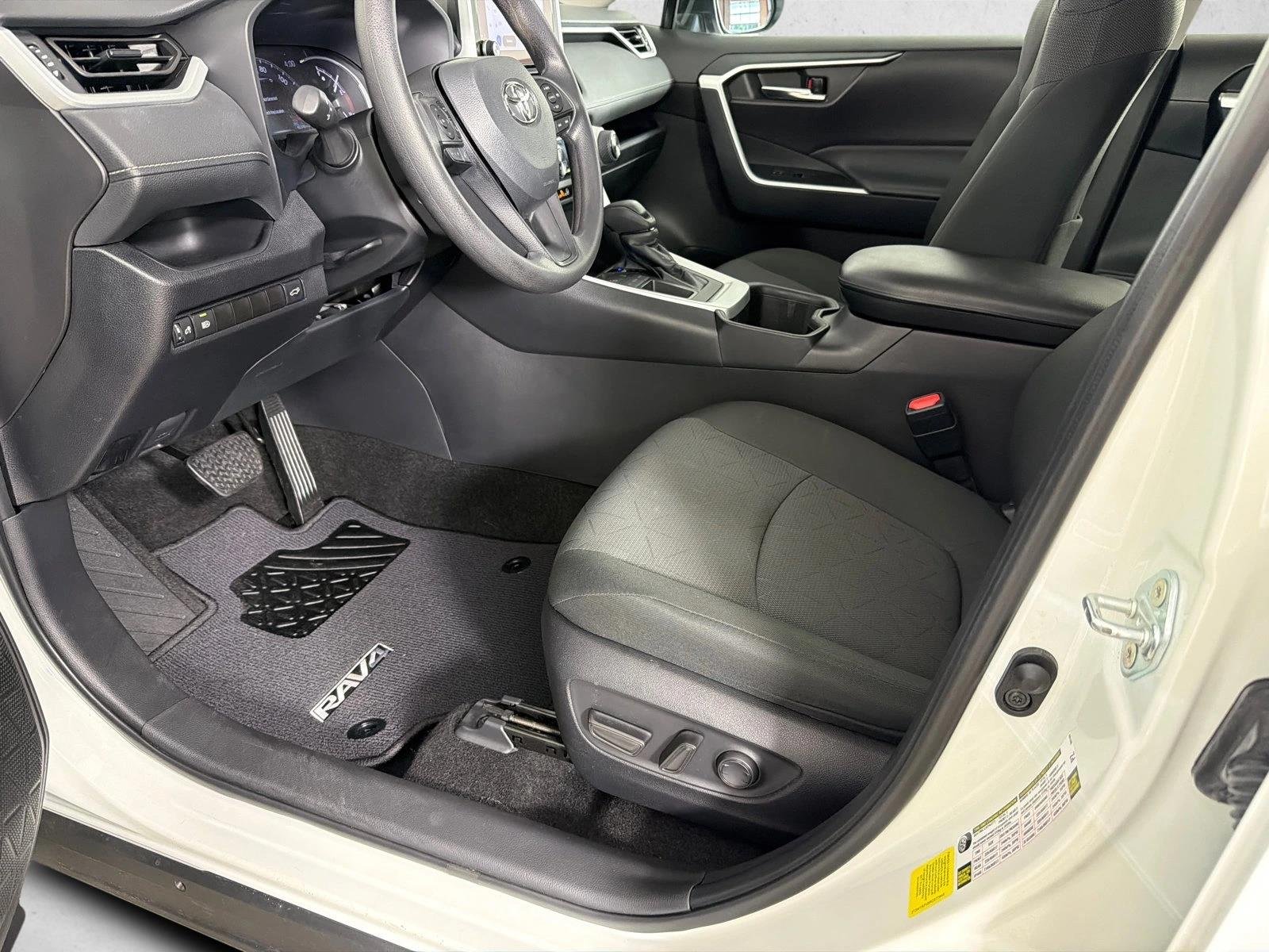 Used 2024 Ice Cap Toyota XLE image 10