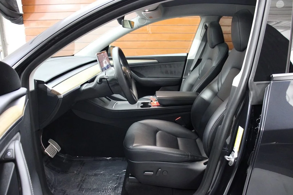 Used 2024 Stealth Gray Tesla Performance image 21