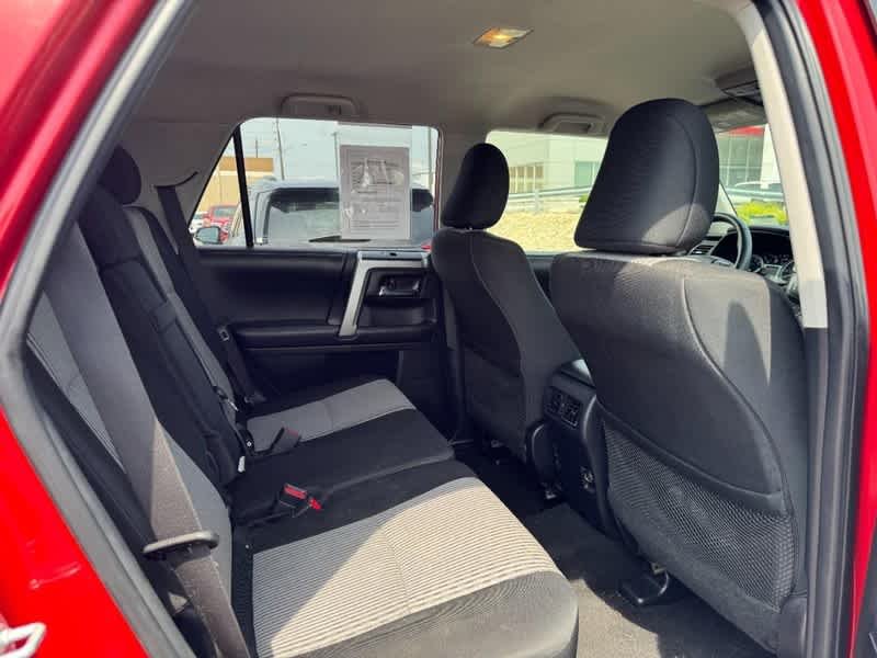 Used 2016 Barcelona Red Metallic Toyota SR5 image 10