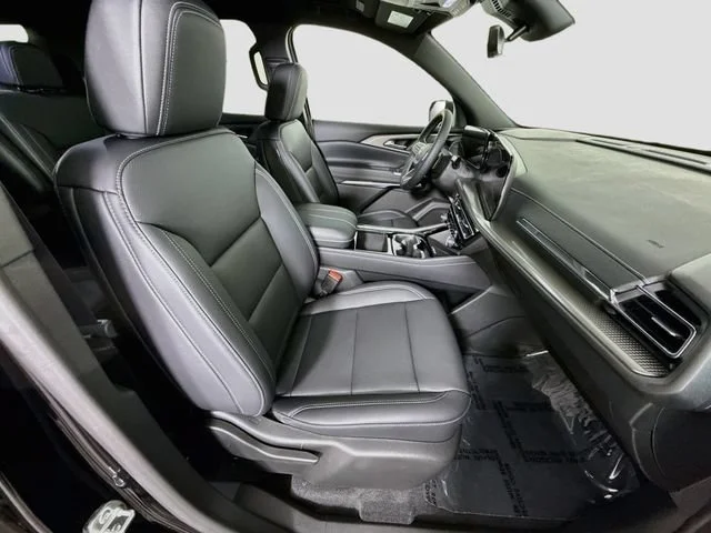 New 2027 Mosaic Black Metallic Chevrolet LT image 28