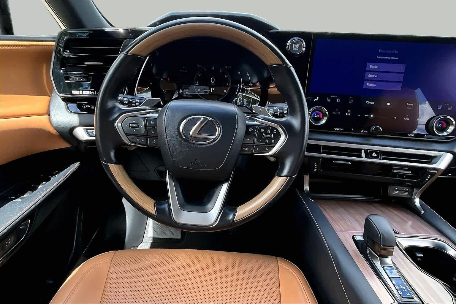 Used 2023 Iridium Lexus Premium image 6