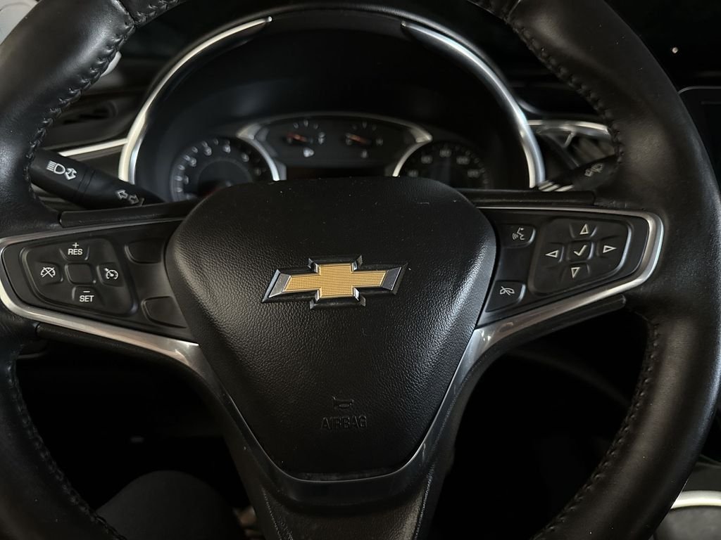 Used 2017 Velvet Chevrolet LT image 22