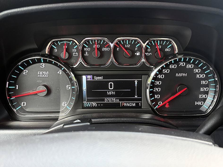 Used 2016 Silver Ice Metallic Chevrolet LT image 20