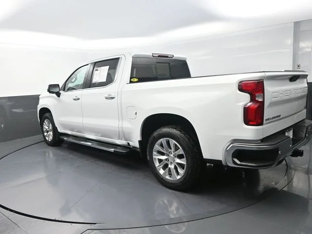 Used 2021 White Chevrolet LTZ image 7