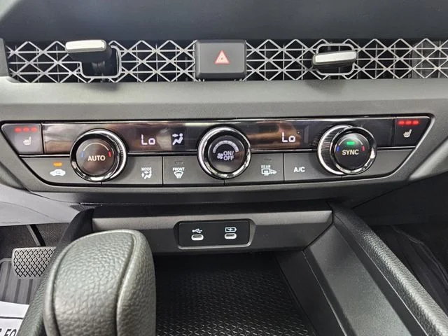 Certified Used 2025 Crystal Black Pearl Honda SE image 32