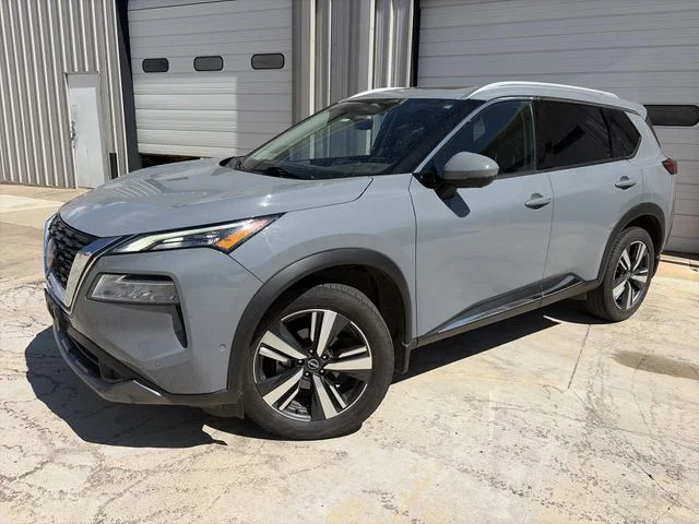 Used 2023 Gray Nissan SL image 2