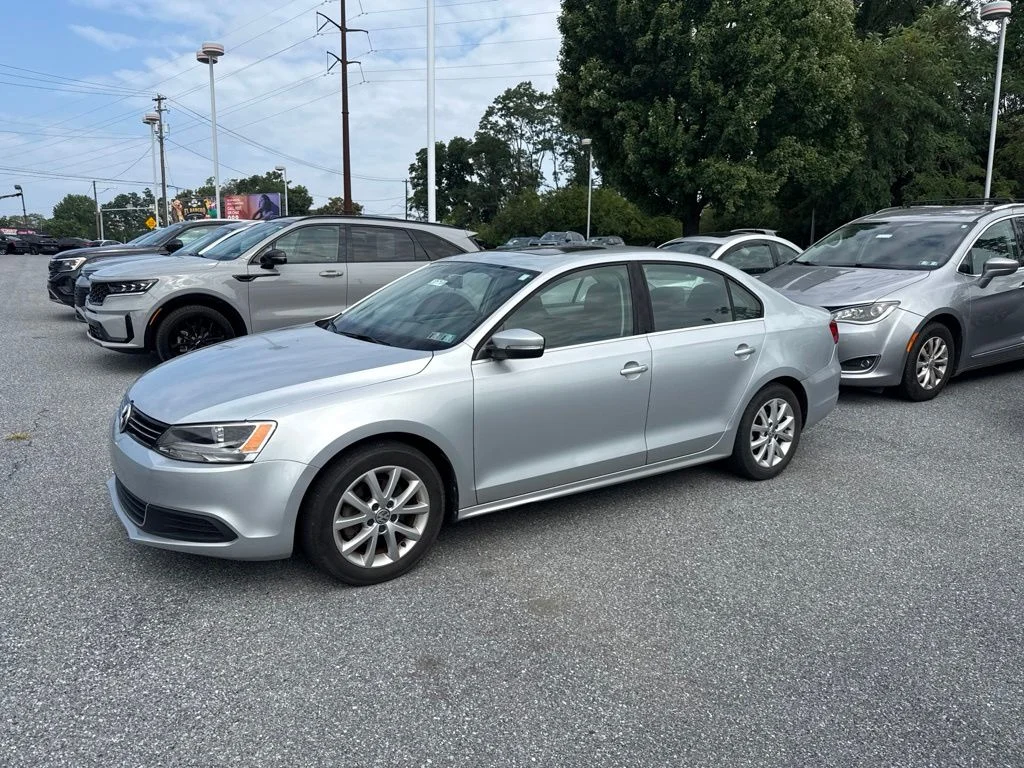 Used 2014 Reflex Silver Metallic Volkswagen 1.8T SE image 7