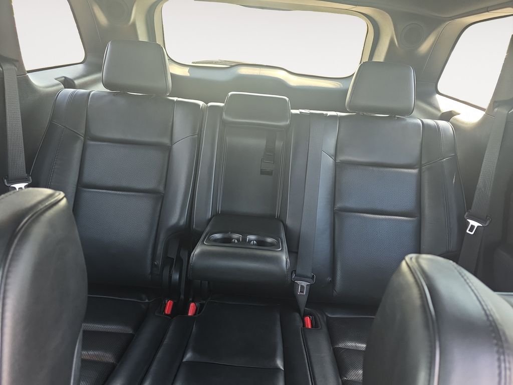 Used 2019 Silver Jeep Overland image 13