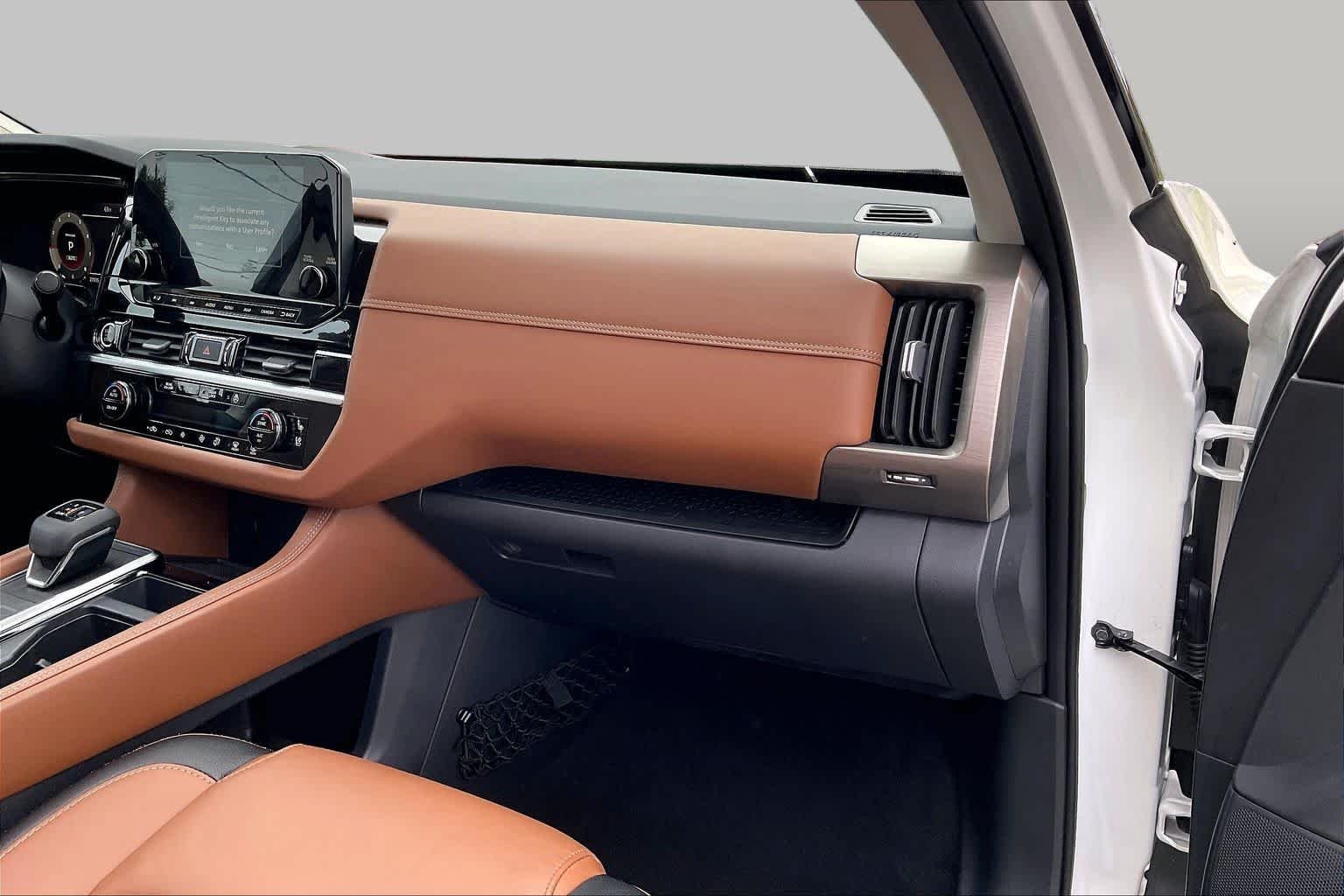 Used 2023 Super Black Nissan Platinum image 18