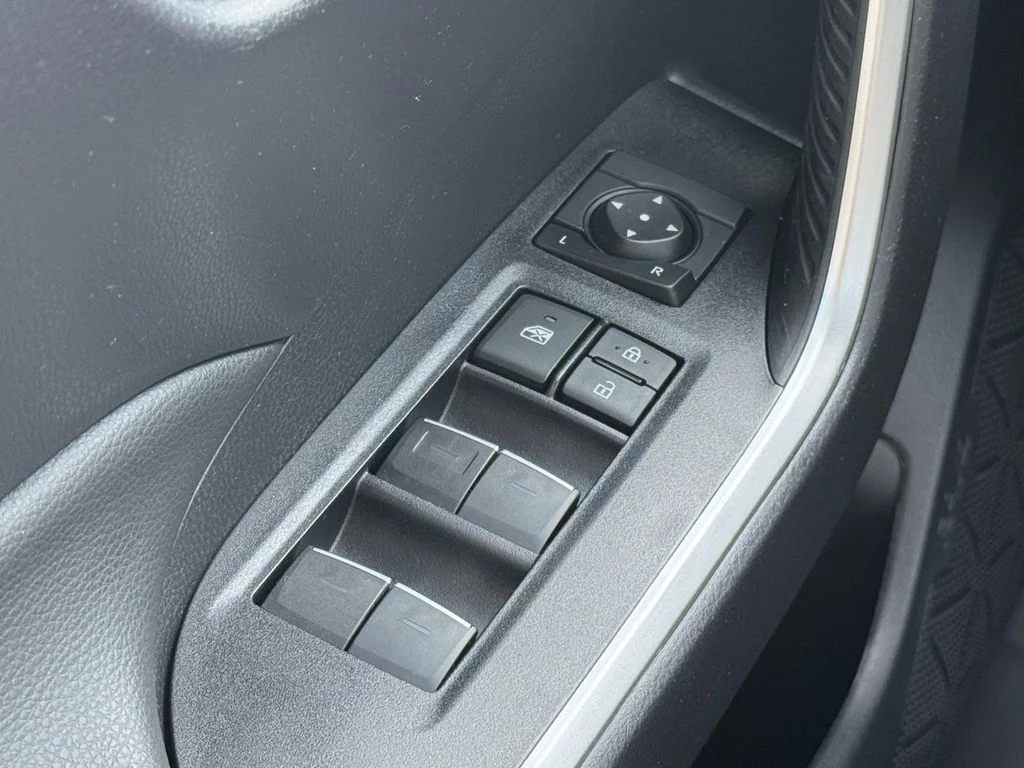 Used 2024 Black Toyota XLE Premium image 27