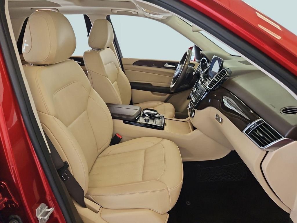 Used 2017 Red Mercedes-Benz GLE 350 image 28