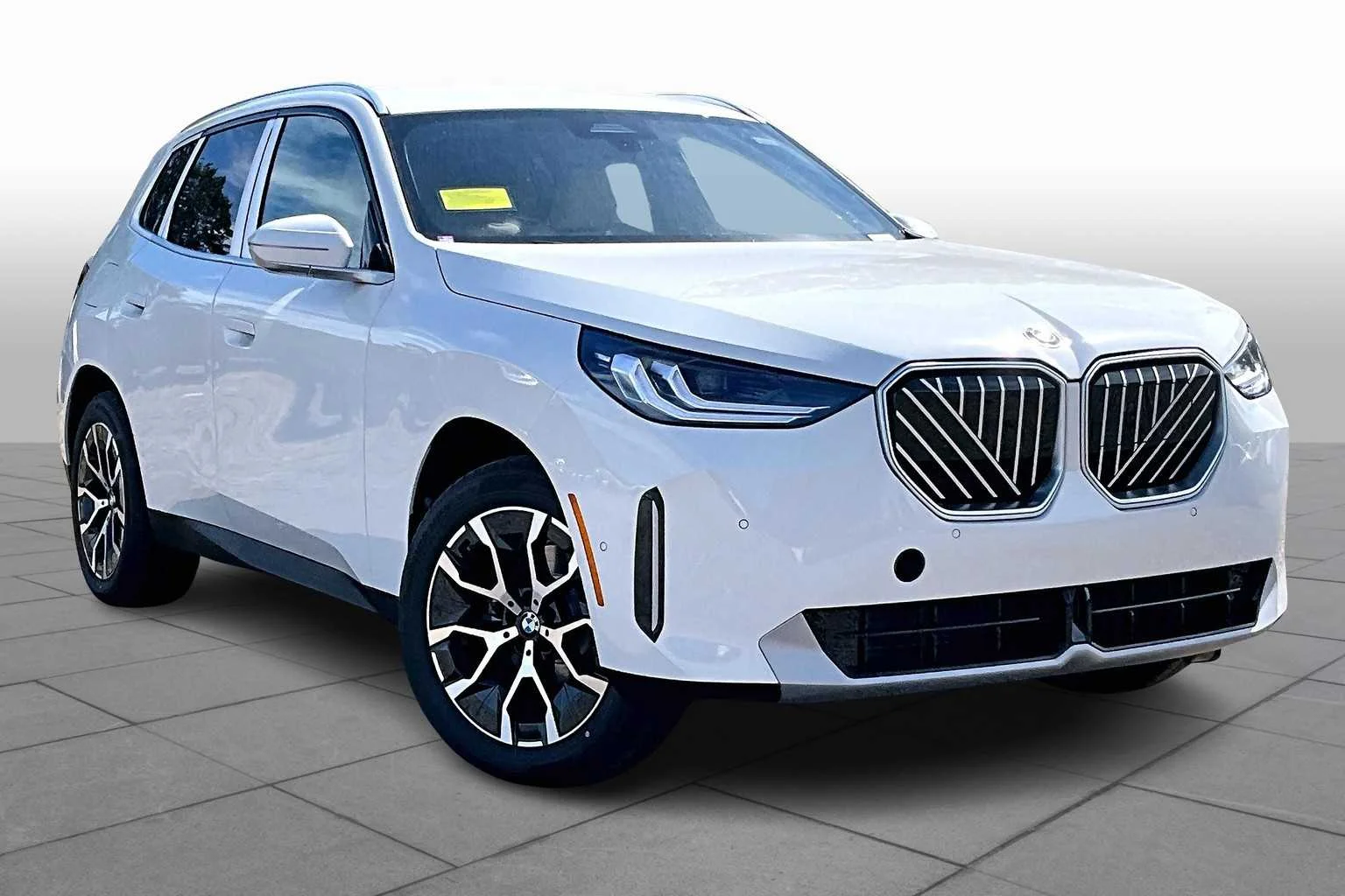 New 2026 Alpine White BMW 30 xDrive image 19