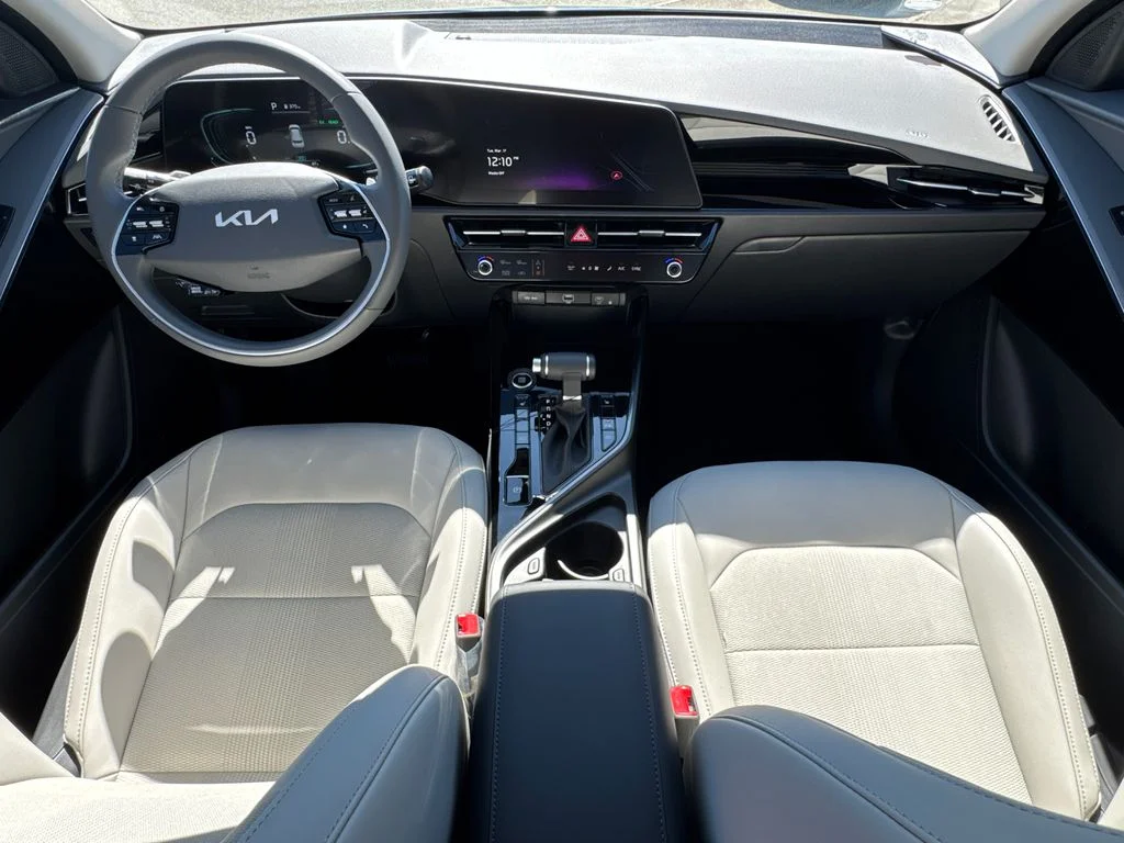 New 2026 Mineral Blue Kia EX image 23