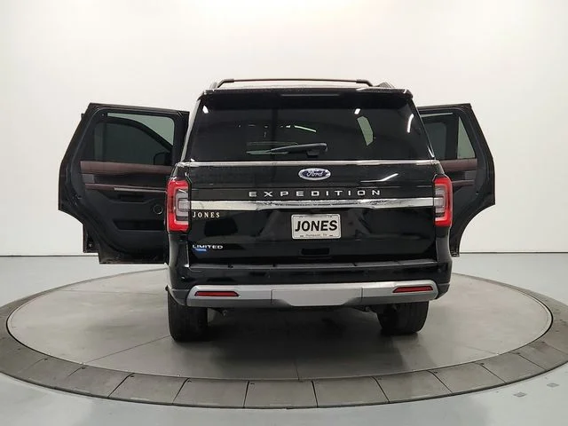 Used 2023 Black Ford Limited image 15