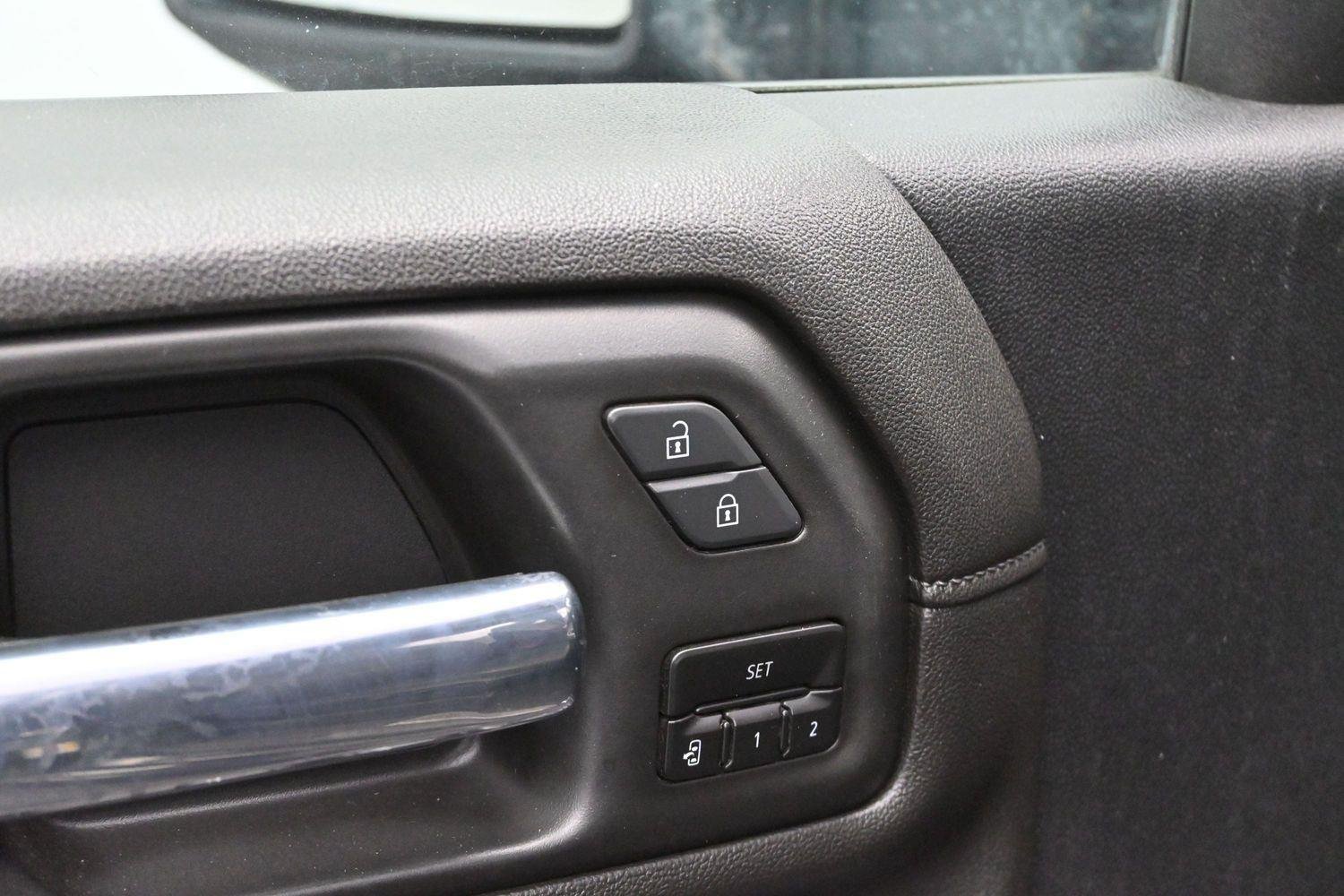 Used 2021 Ebony Twilight Metallic GMC Denali image 10