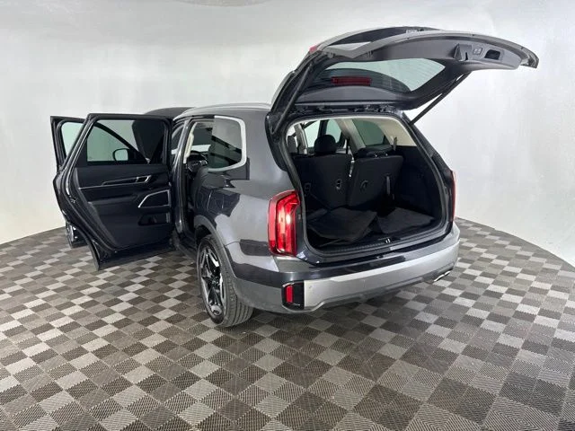 Used 2025 Gray Kia S image 18
