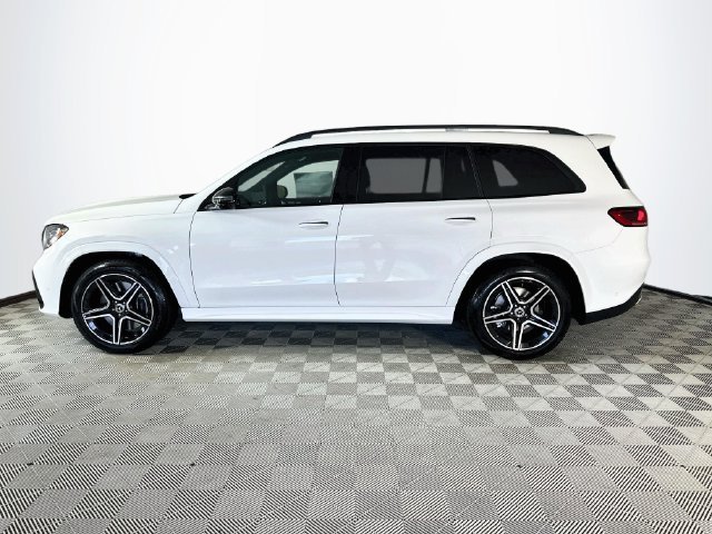 New 2027 White Mercedes-Benz GLS 450 image 4