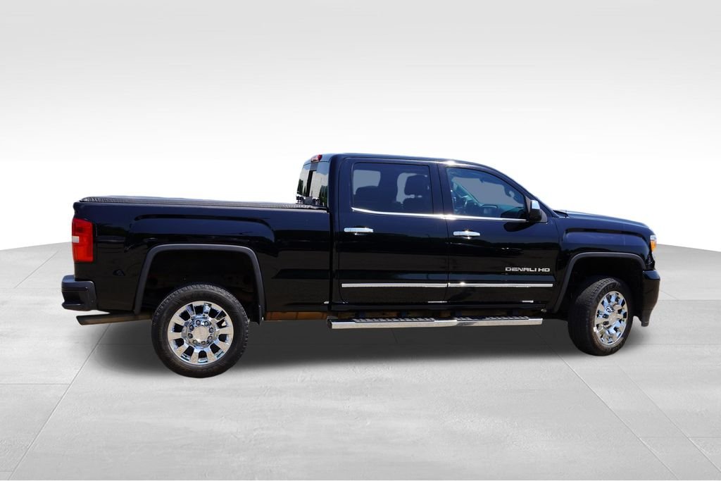 Certified Used 2019 Onyx Black GMC Denali image 4