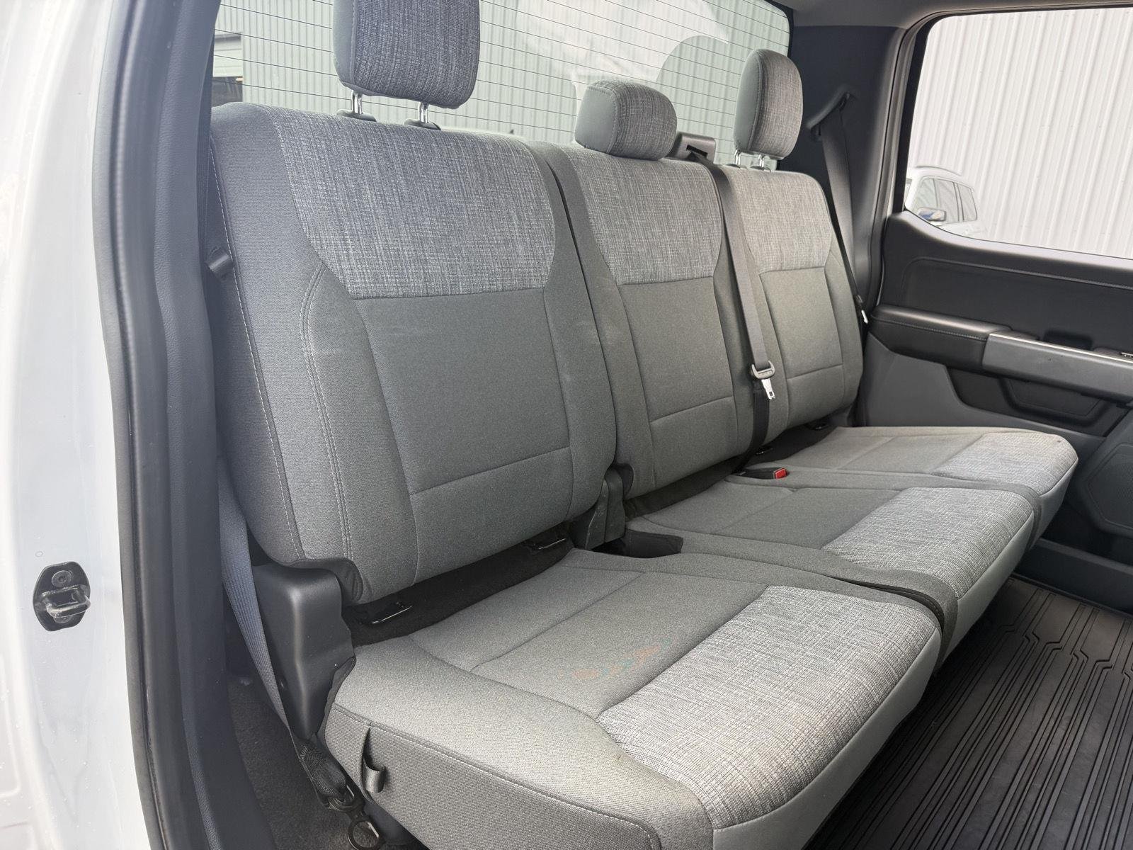 Used 2022 Oxford White Ford XLT image 20