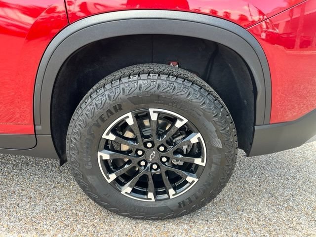 Used 2026 Radiant Red Tintcoat Chevrolet Z71 image 10