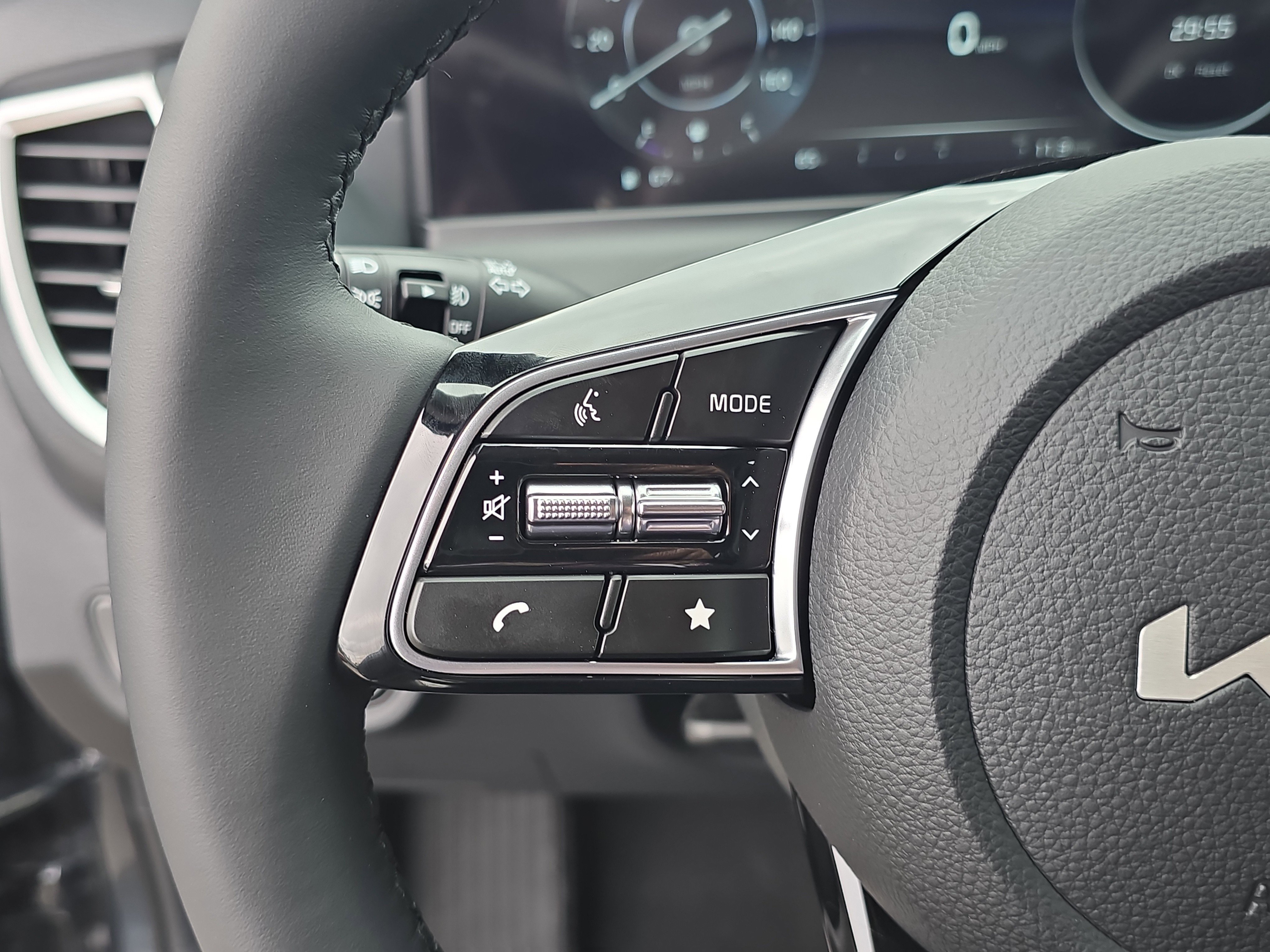 New 2026 Gravity Gray Kia EX image 33