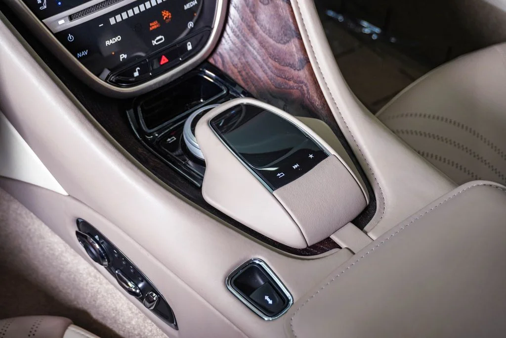 Used 2017 Lightning Silver Aston Martin Launch Edition image 30