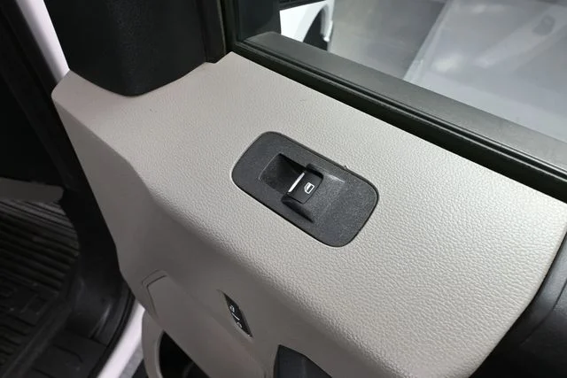 Used 2019 White Ford XL image 40
