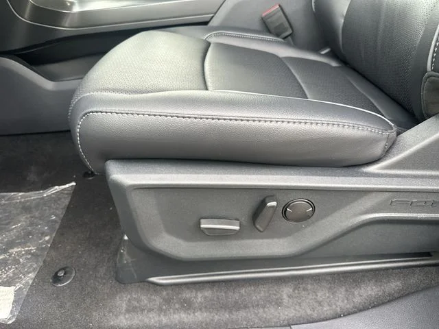 New 2026 Agate Black Metallic Ford Lariat® image 41